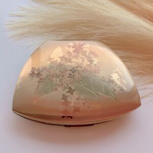 Vintage Elgin American Gold Etched Powder Compact